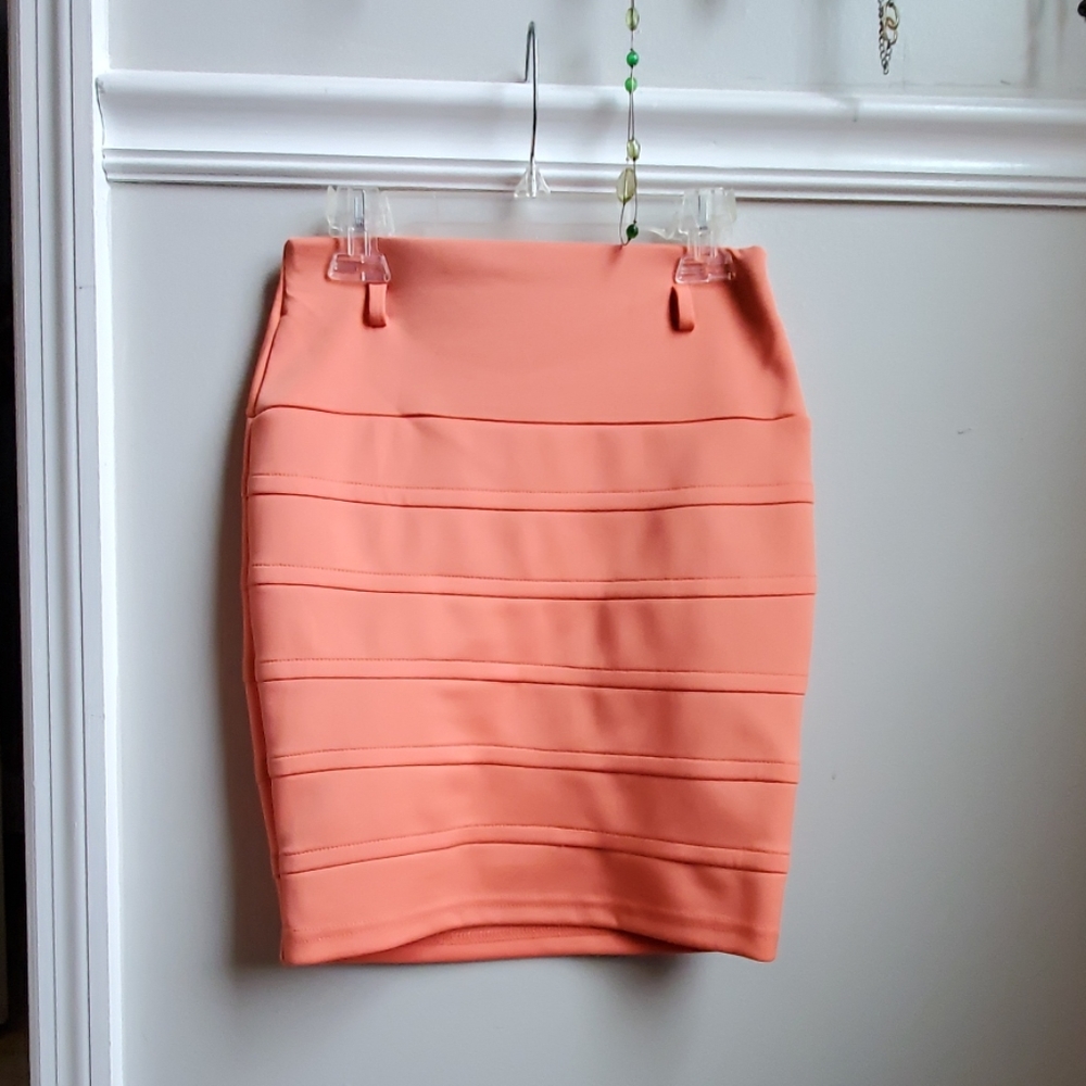 NWOT Highwaisted skirt